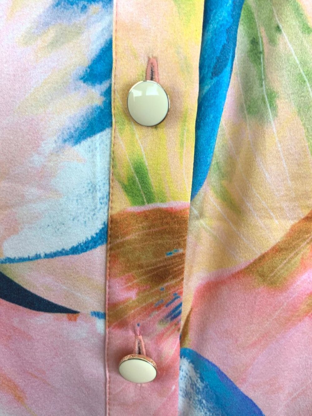 New St. John Collection Silk Floral Watercolor Blue Pink Blouse Sz 8 - Picture 9 of 16